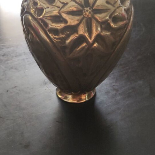 Silver-plated vase with handmade carving used