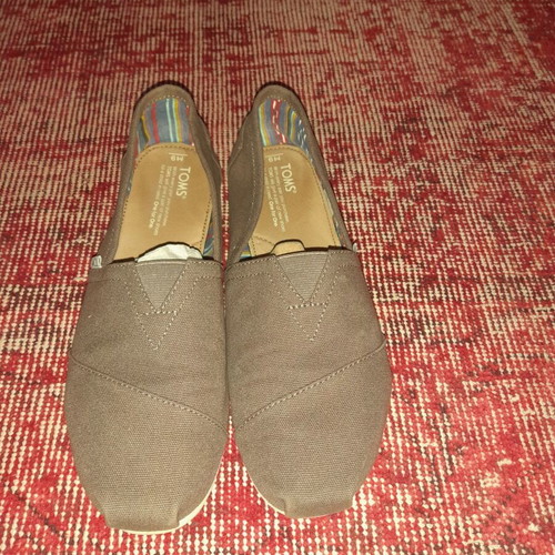 Toms shoes used, gray, size 42, casual