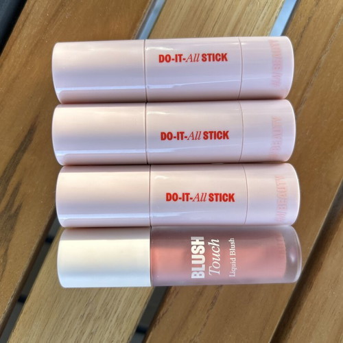 H&M Do It All Stick Rouge and Liquid Blush set like new, 4 pieces