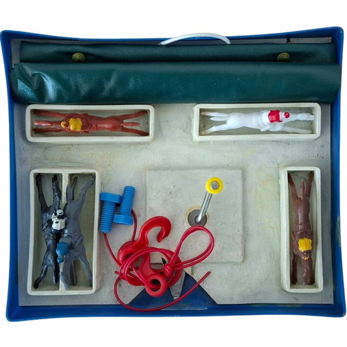 Vintage Aper Toys Ippodromos board game used, rare Greek collectible