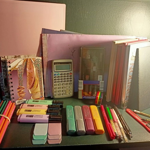 Office and school supplies set like new, over 35 pieces