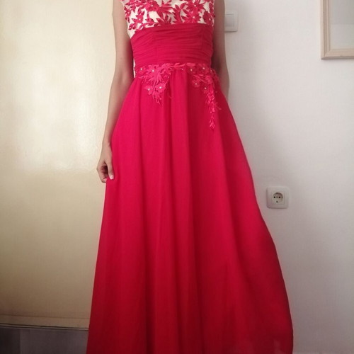 Elegant long red evening dress with floral embroidery and beads, size M