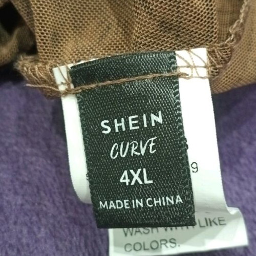 Shein curve line women's blouse like new, beige and black, size 4XL