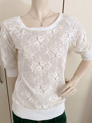 Bershka White Lace Blouse with Roses and 3/4 Sleeves like new, size S