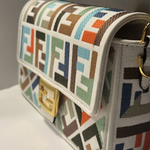 Fabulous Luxury Bag like new, colorful