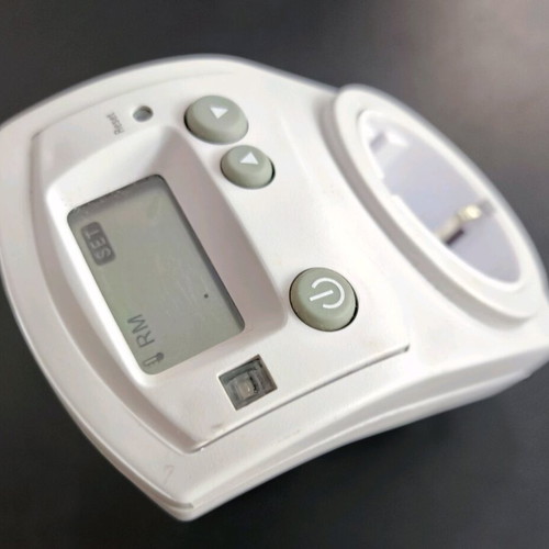 Plug-in thermostat like new