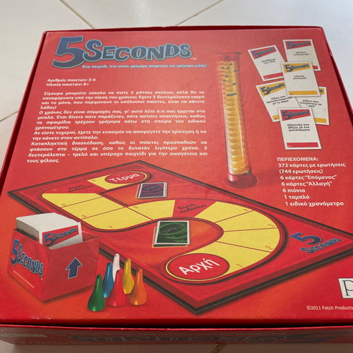 5 Seconds board game used, 2 pawns damaged