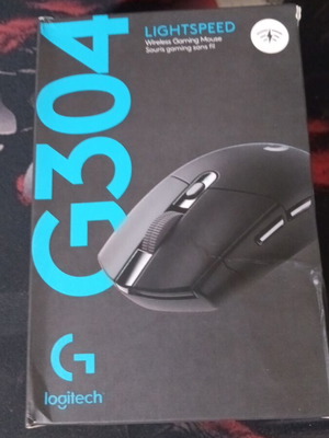Logitech G304 Lightspeed Wireless Gaming Mouse, black