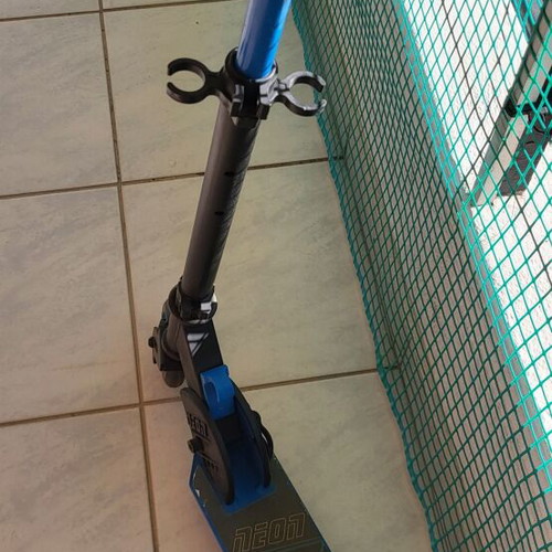 Neon Kids Scooter used, adjustable height