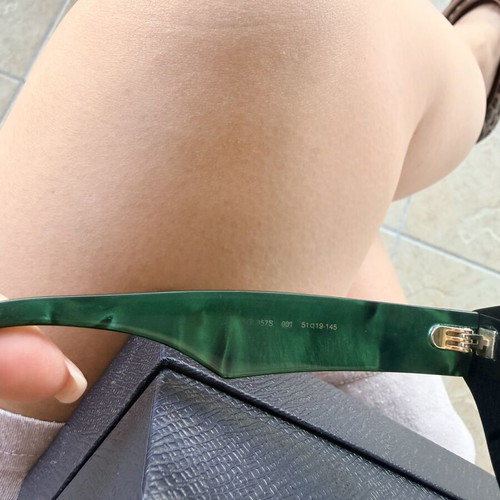Gucci sunglasses used, black and green