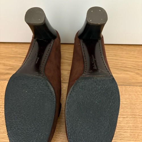 Salvatore Ferragamo brown suede pumps like new with thick heel