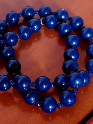 Necklace with blue beads
