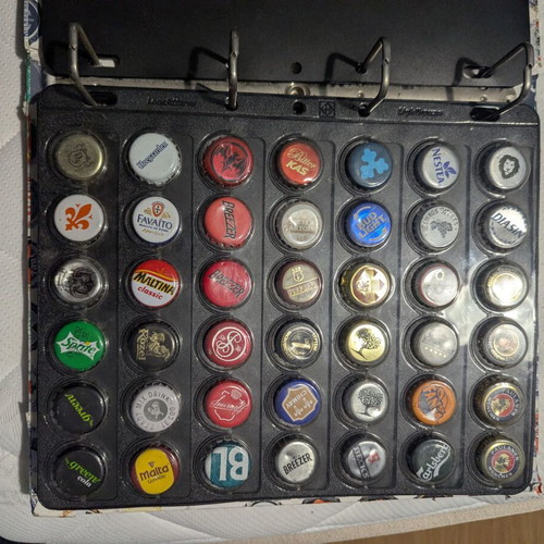 Bottle caps collection like new, 92 pieces