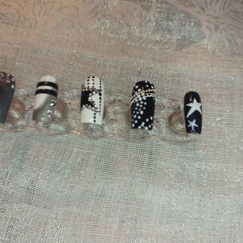 Handmade press on nails