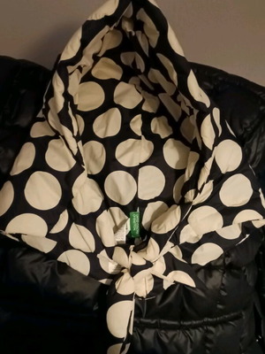Benetton hood waterproof with polka dots pattern, one size