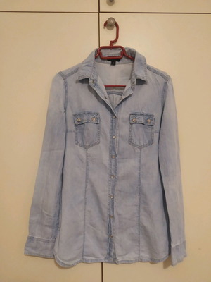 Stradivarius denim pattern shirt used, size S