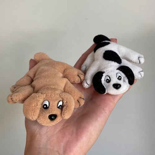 Pound Puppy set of 2 mini plush toys used, different colors