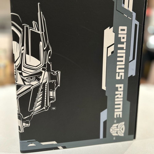 Optimus Prime Bust Final Battle Edition like new with light-up eyes