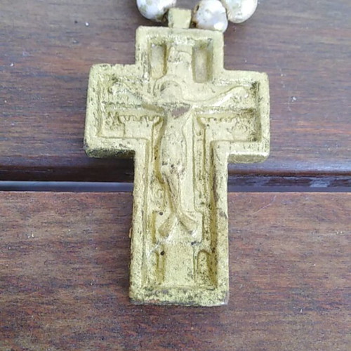 Chest Cross like new, gold-painted with wooden carved cross and prayer rope