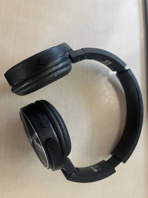 Αδιάβροχα ασύρματα ακουστικά Bluetooth σαν καινούργιο