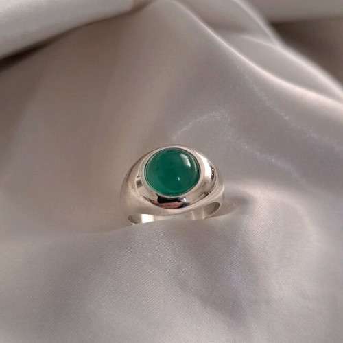 Silver ring 925 with green cabochon stone size 54 new