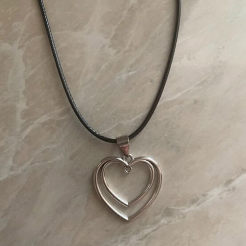 Double Heart Necklace like new, gray