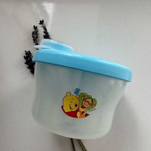 Little Mimos milk powder dispenser blue like new