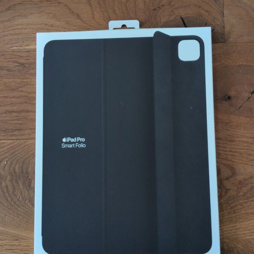 Apple iPadPro Smart Folio 13-inch box new, empty