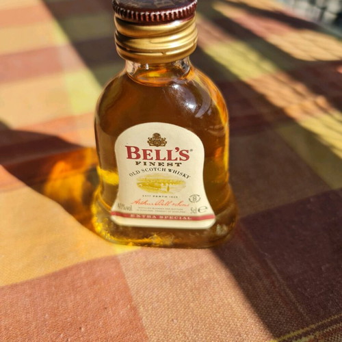 Bell's Finest collectible miniature 5cl like new