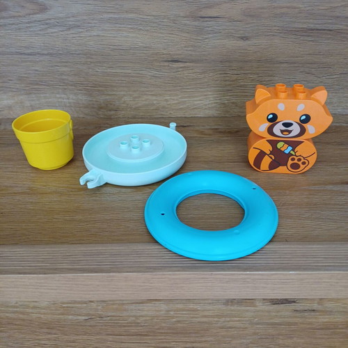 Lego Duplo Red Panda like new, 5 pieces bath toy