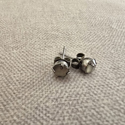 Vintage stud earrings with translucent stone, silver tone