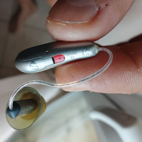 Hansaton Sound ST R312 digital hearing aids like new