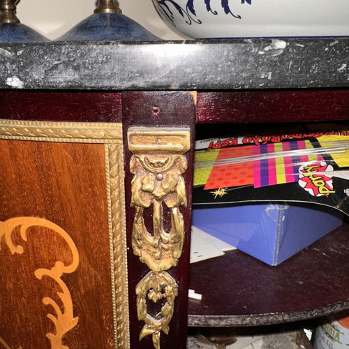 Neoclassical cabinet with marquetry and copper details like new