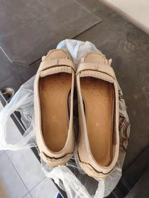 Clarks women's leather ballerinas size 41 used, beige