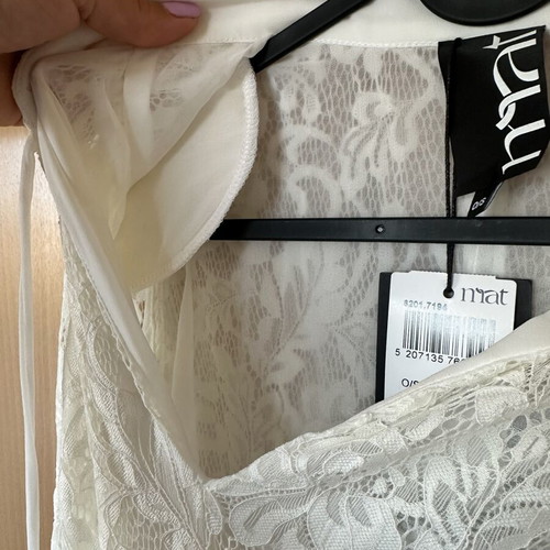 Mat long lace dress new with tag, size M/L, cream shade