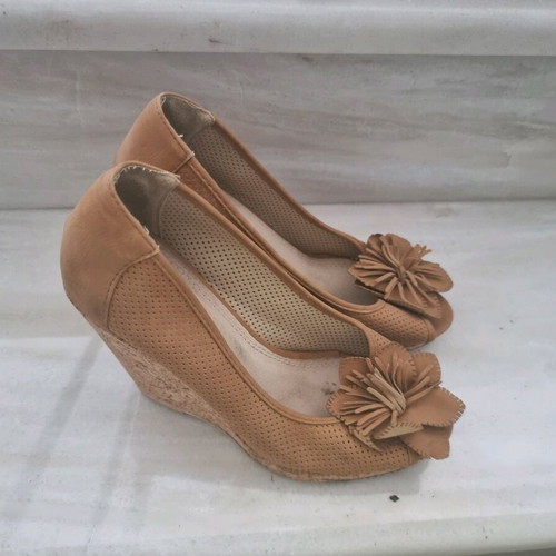 Women's platforms used, size 38