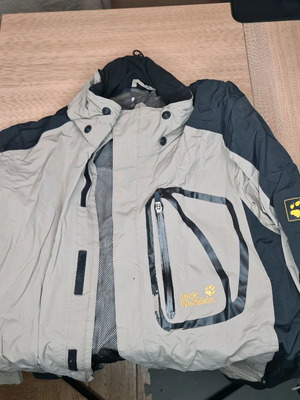Αντιανεμικό Jack Wolfskin medium
