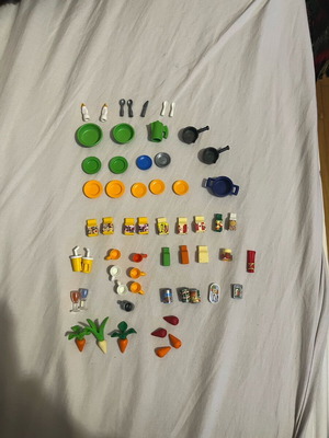 Playmobil used cooking utensils and food pieces
