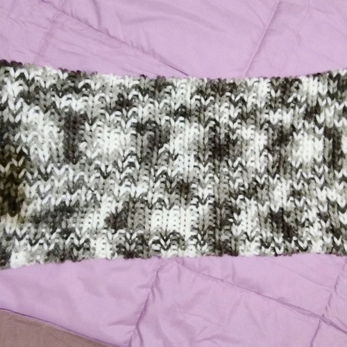 Scarf neck very large like new, unworn