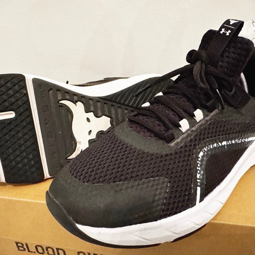 Under Armour Project Rock BSR 3 sneakers No44 like new, black-white