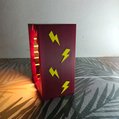DC Universe The Flash lamp like new