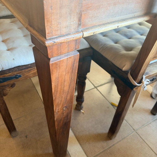 Dining set used with 4 chairs