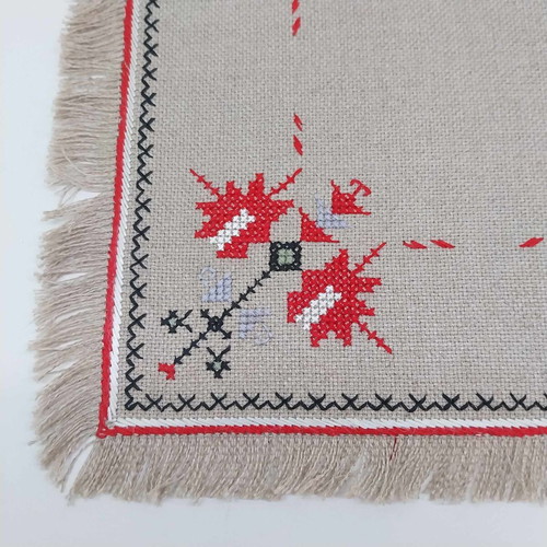 Vintage Hand Embroidered Linen Napkin folk tapestry 33 cm like new
