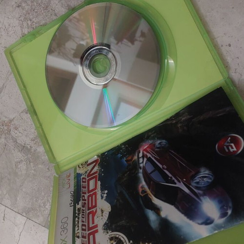 Need For Speed Carbon Xbox 360 σαν καινούργιο, αγγλική έκδοση με manual