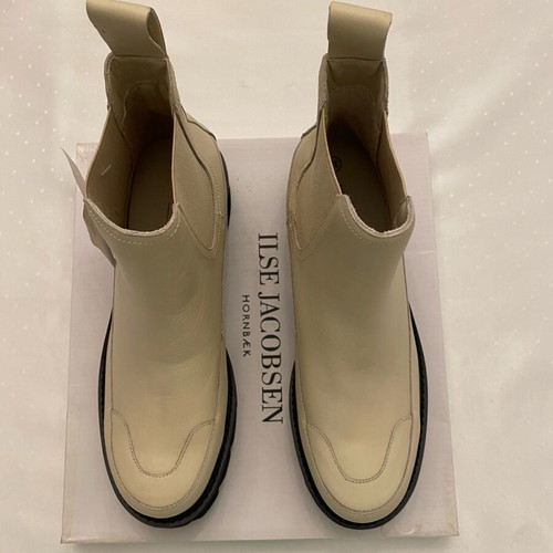 Ilse Jacobsen Hornbæk Chelsea ankle boots beige new, size 39