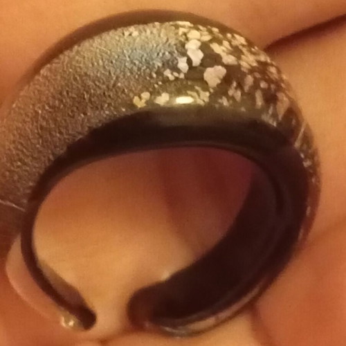 Glass ring like new, black and white