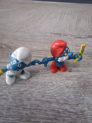 Peyo Smurfs used, two from 1981