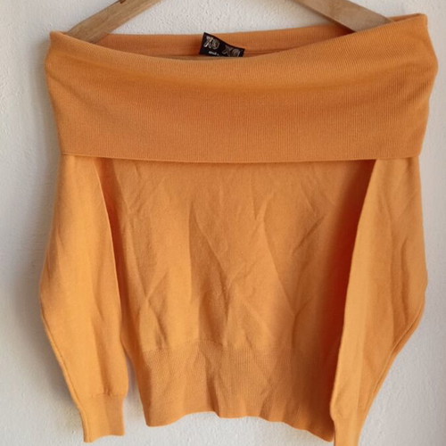 Orange knitted off-shoulder sweater size S like new