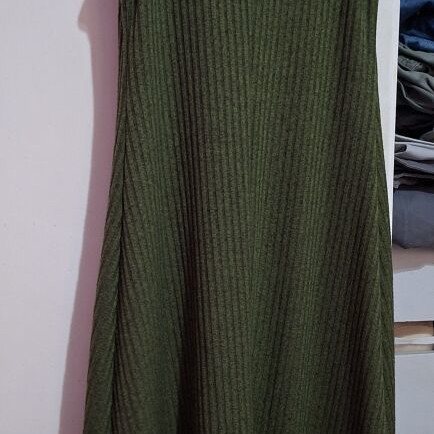 Stradivarius Midi Ribbed Sleeveless Dress green, like new, size S