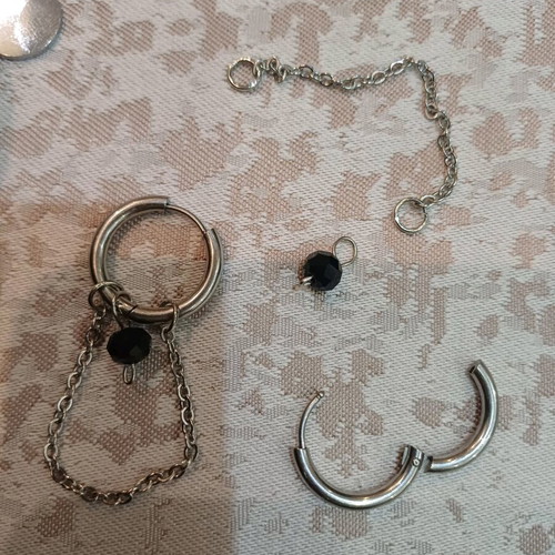 Jewelry set new, two necklaces and earrings